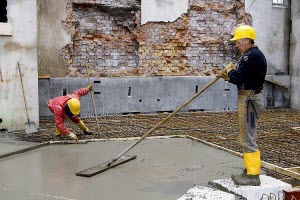 Finishing Concrete Floor  / Beton